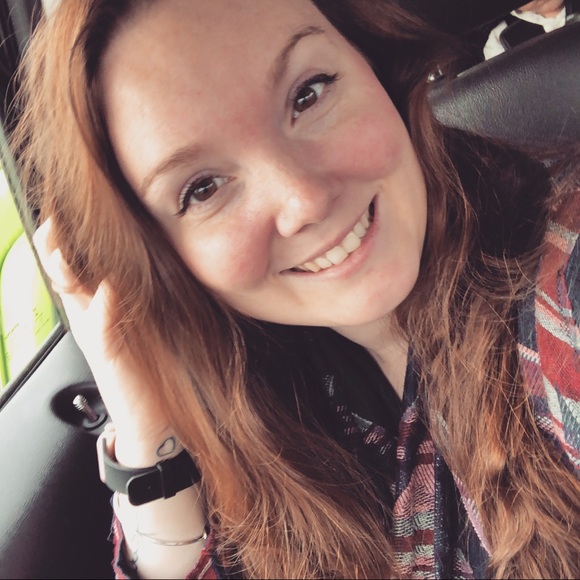 Meet your Posher, Samantha - Picture 2 of 2